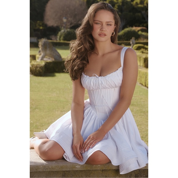 NEW House of CB Natassia Dress White Medium - Picture 11 of 17